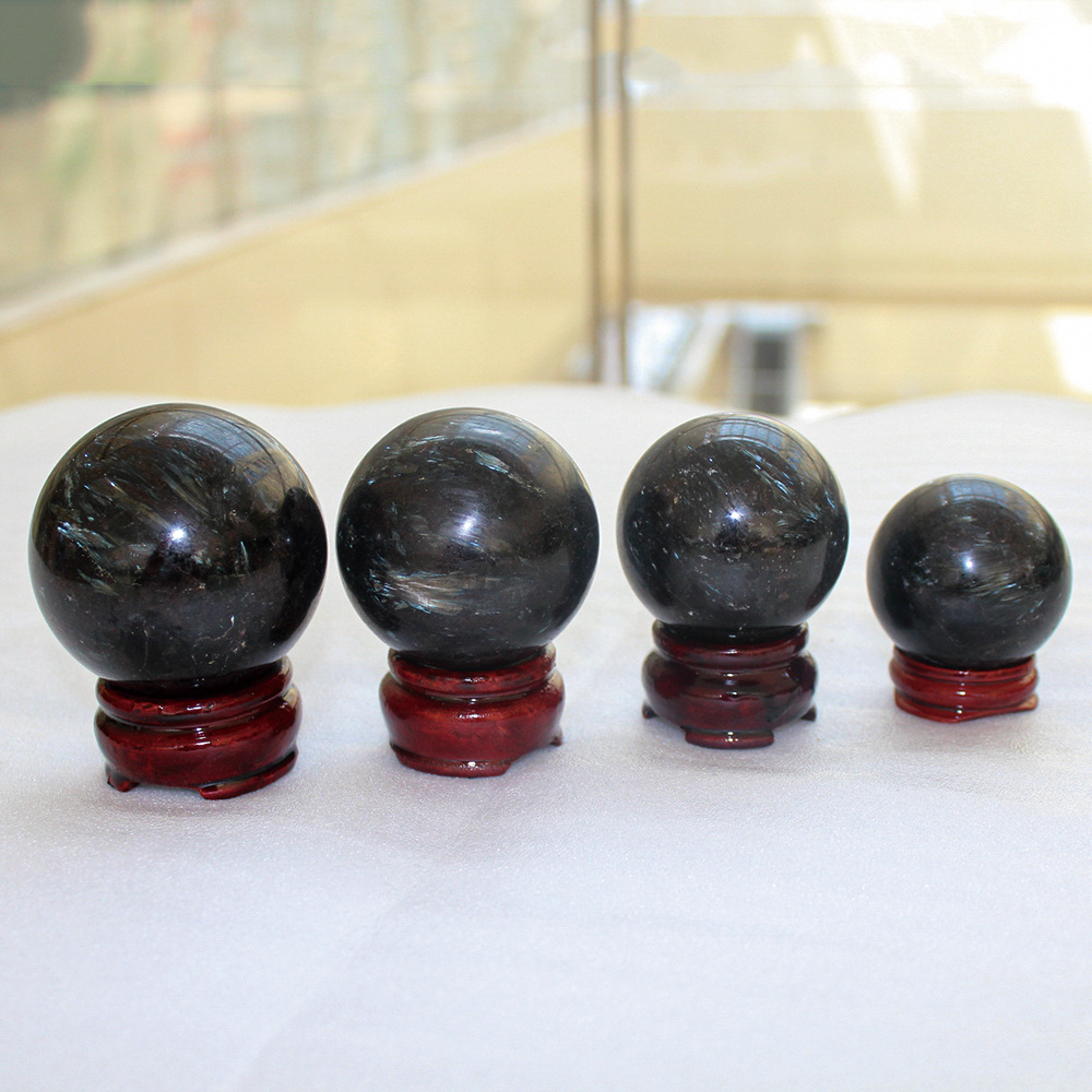 Fireworks and stone balls (Comes with a base)